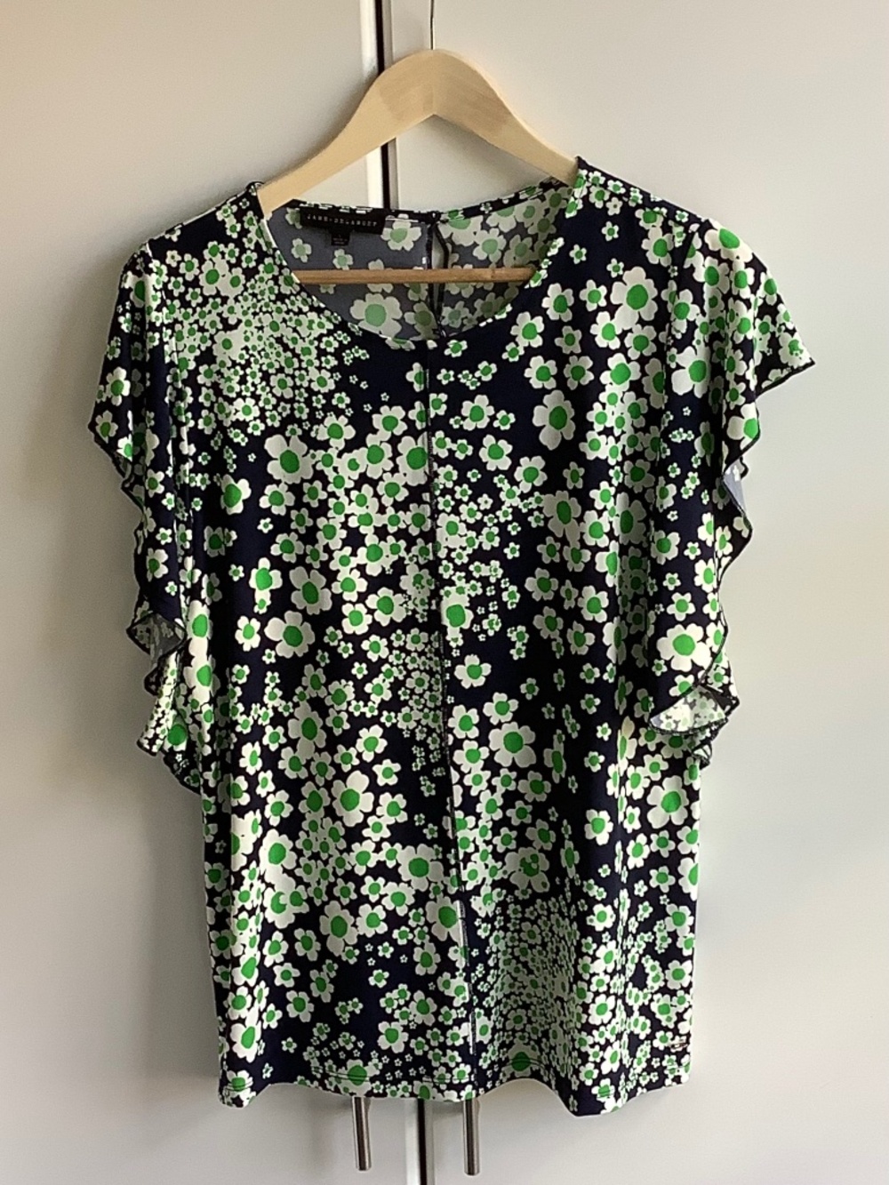 Jane + Delancey Floral Flutter Sleeve Blouse Size L NWT